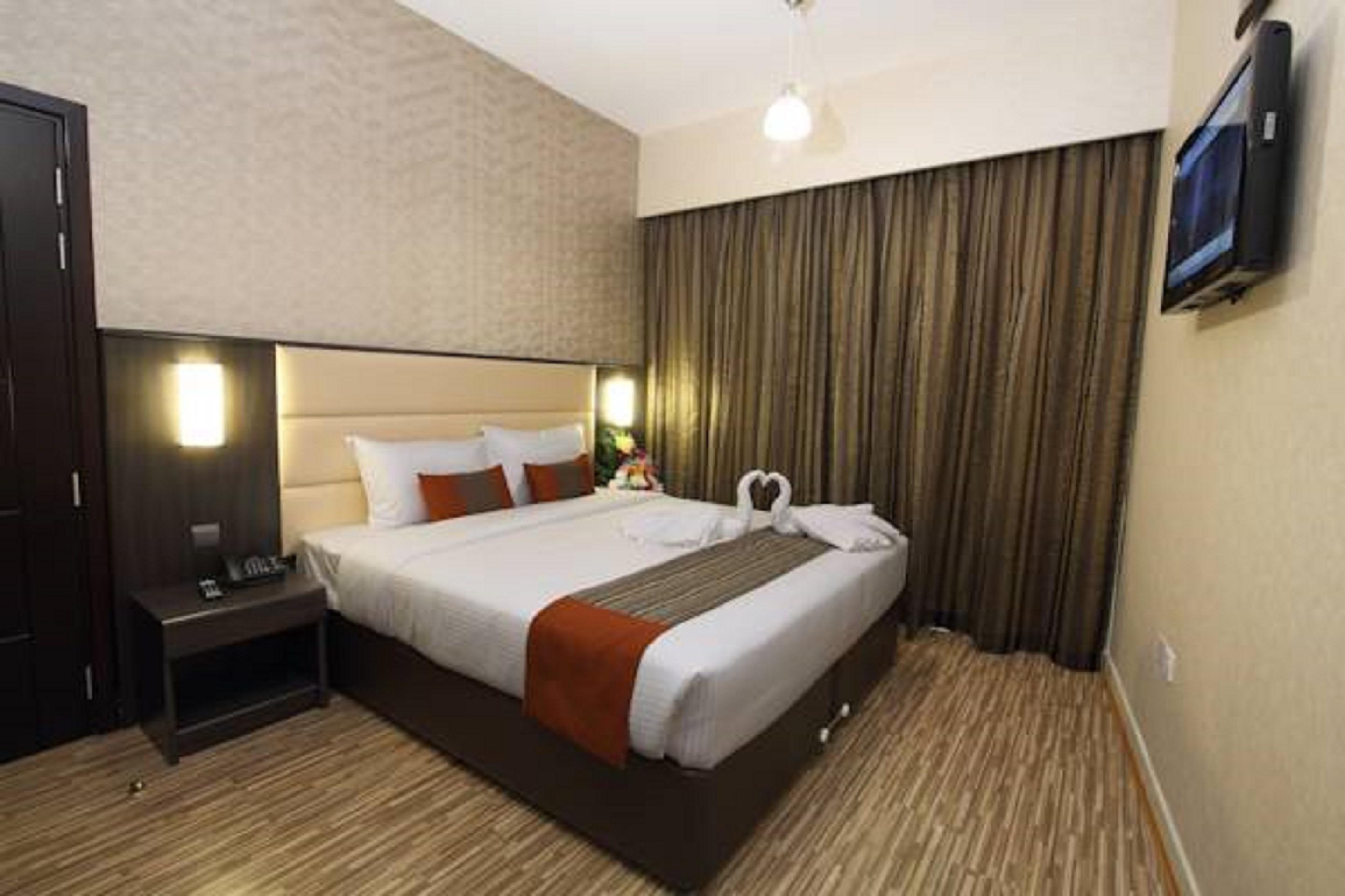 Florida Al Souq Hotel Dubai Bagian luar foto