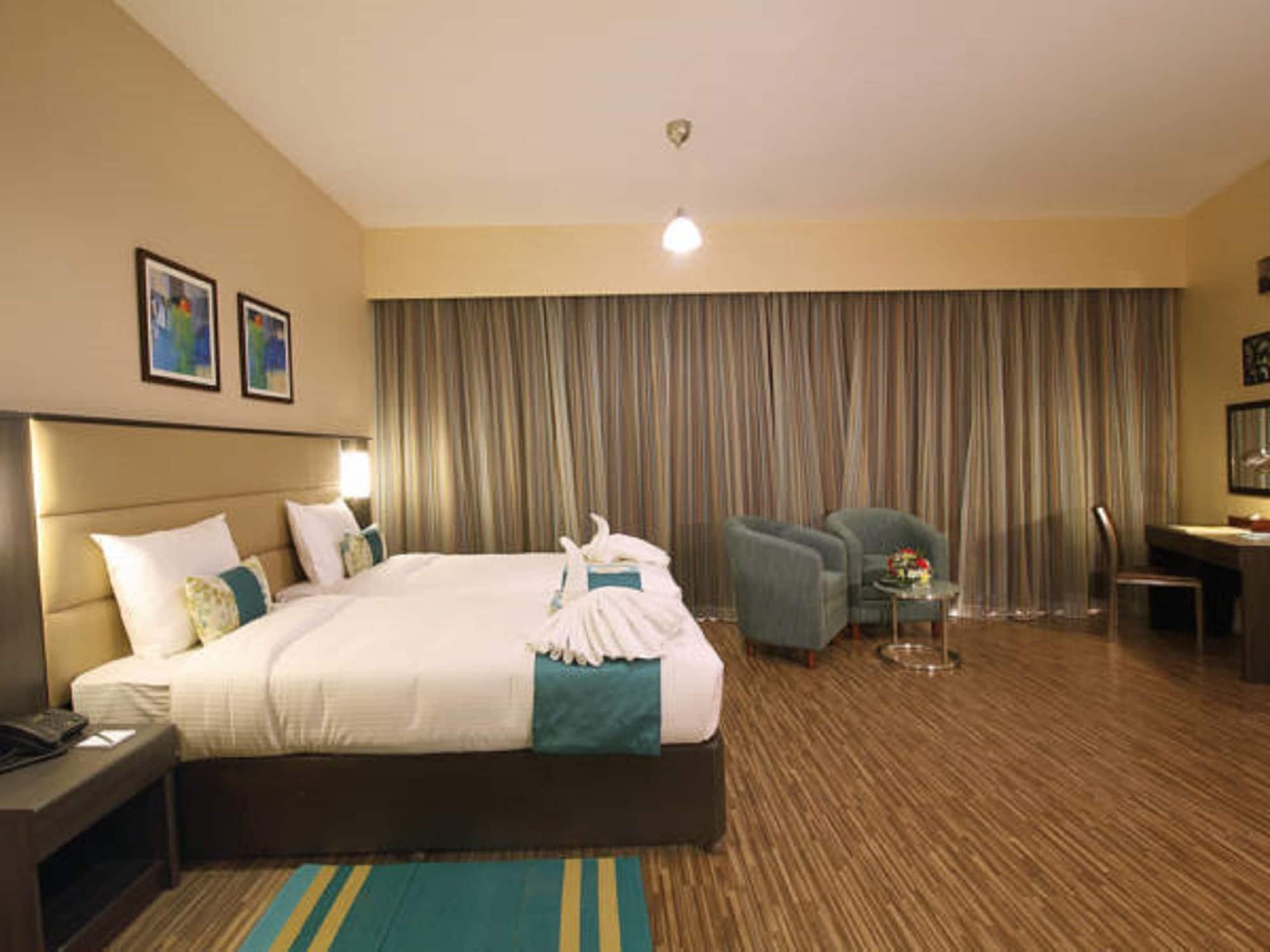 Florida Al Souq Hotel Dubai Bagian luar foto