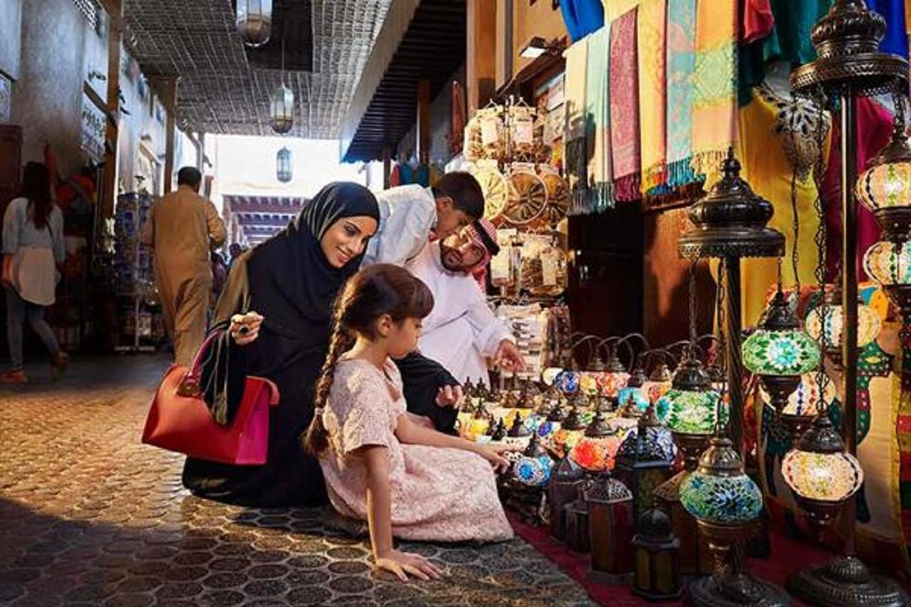 Florida Al Souq Hotel Dubai Bagian luar foto